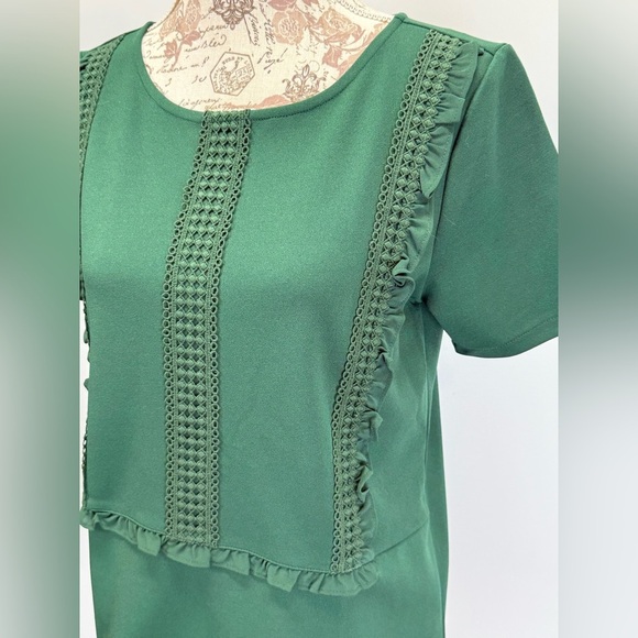 ANN TAYLOR Hunter green ruffle front short sleeve top size S - Picture 2 of 12